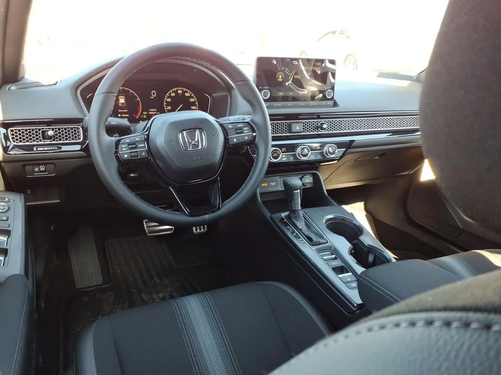 2025 Honda Civic Hatchback Sport - Photo 9
