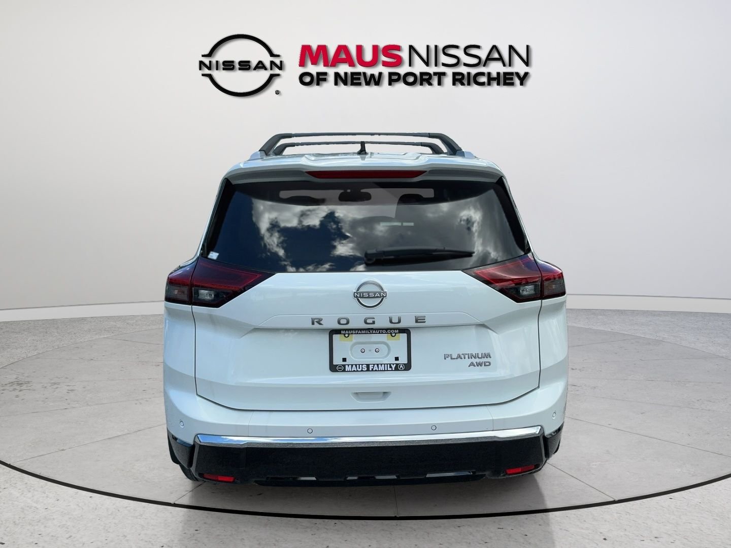 New 2026 White Nissan Platinum image 9