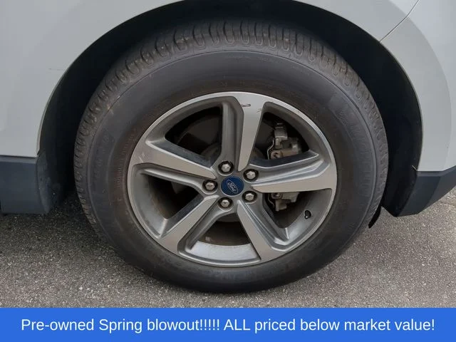Used 2020 White Ford SEL image 15
