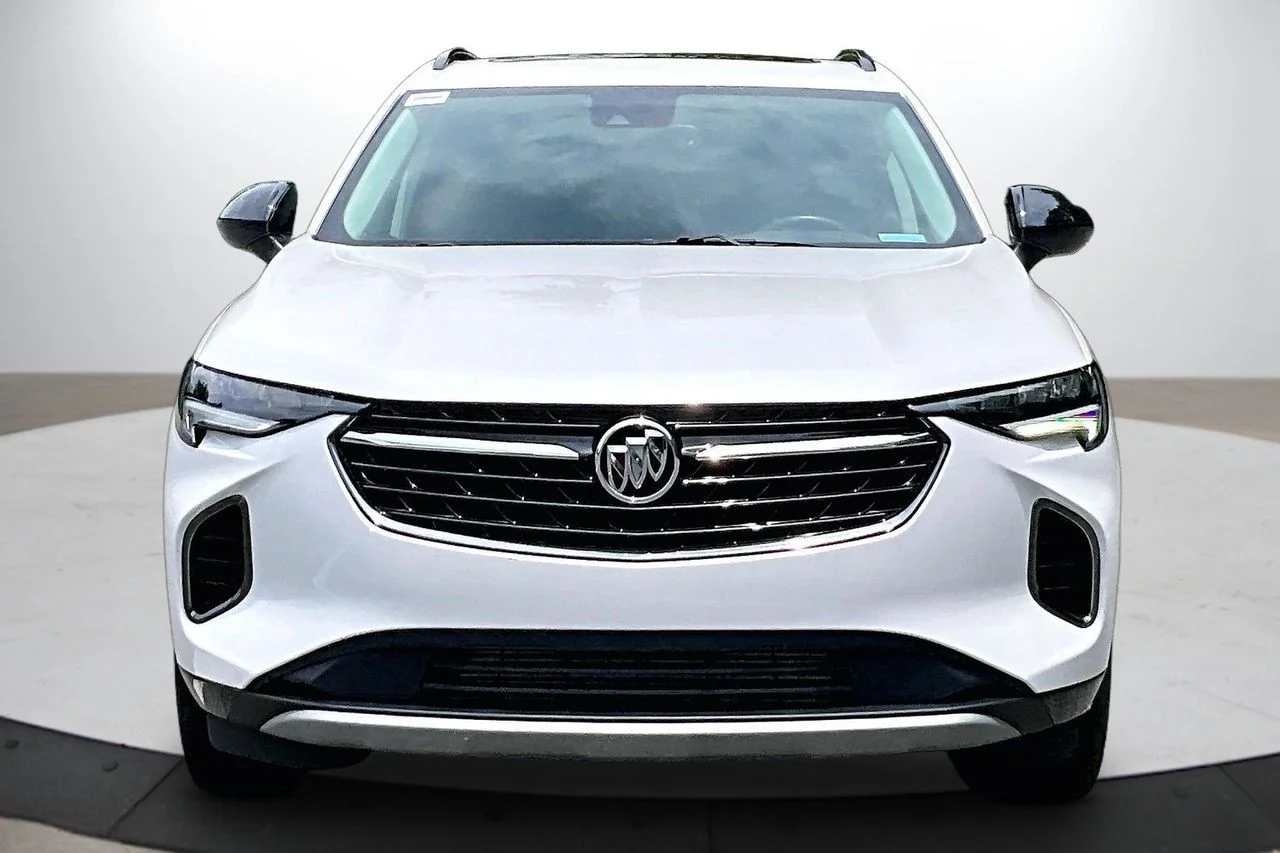 Used 2023 White Buick Essence image 3