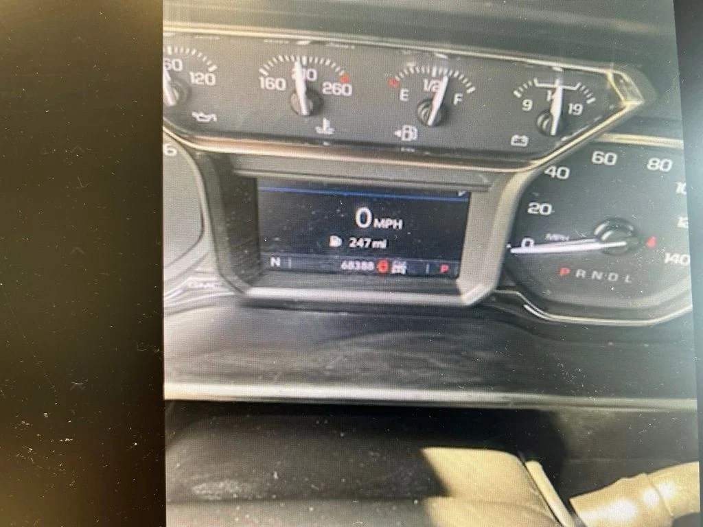 Certified Used 2022 Gray GMC Elevation image 6