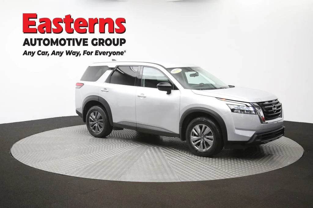 Used 2023 Silver Nissan S image 47