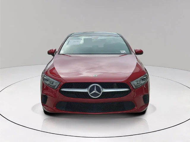 Used 2021 Red Mercedes-Benz A 220 image 2