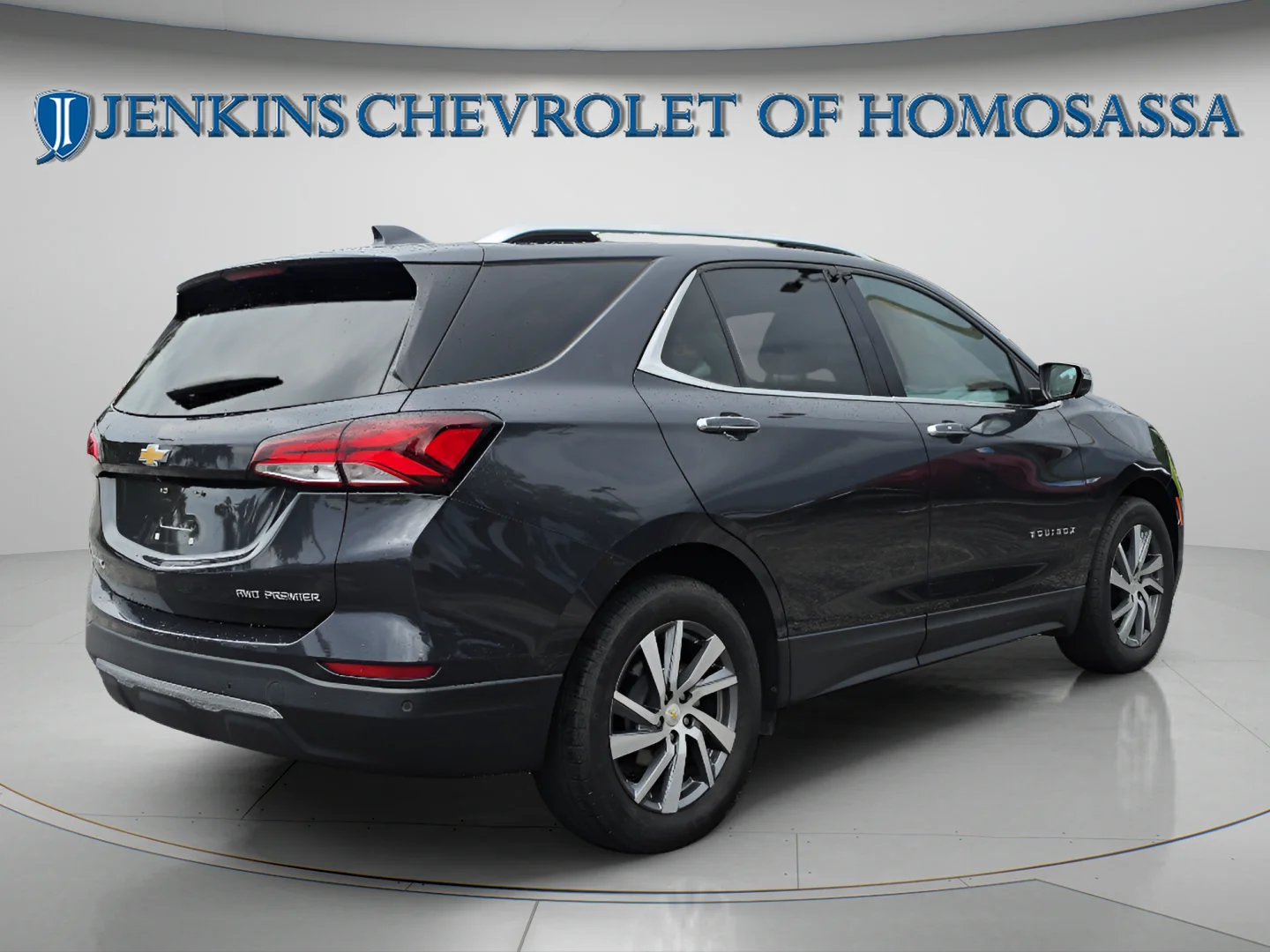 Used 2022 Iron Gray Metallic Chevrolet Premier image 5