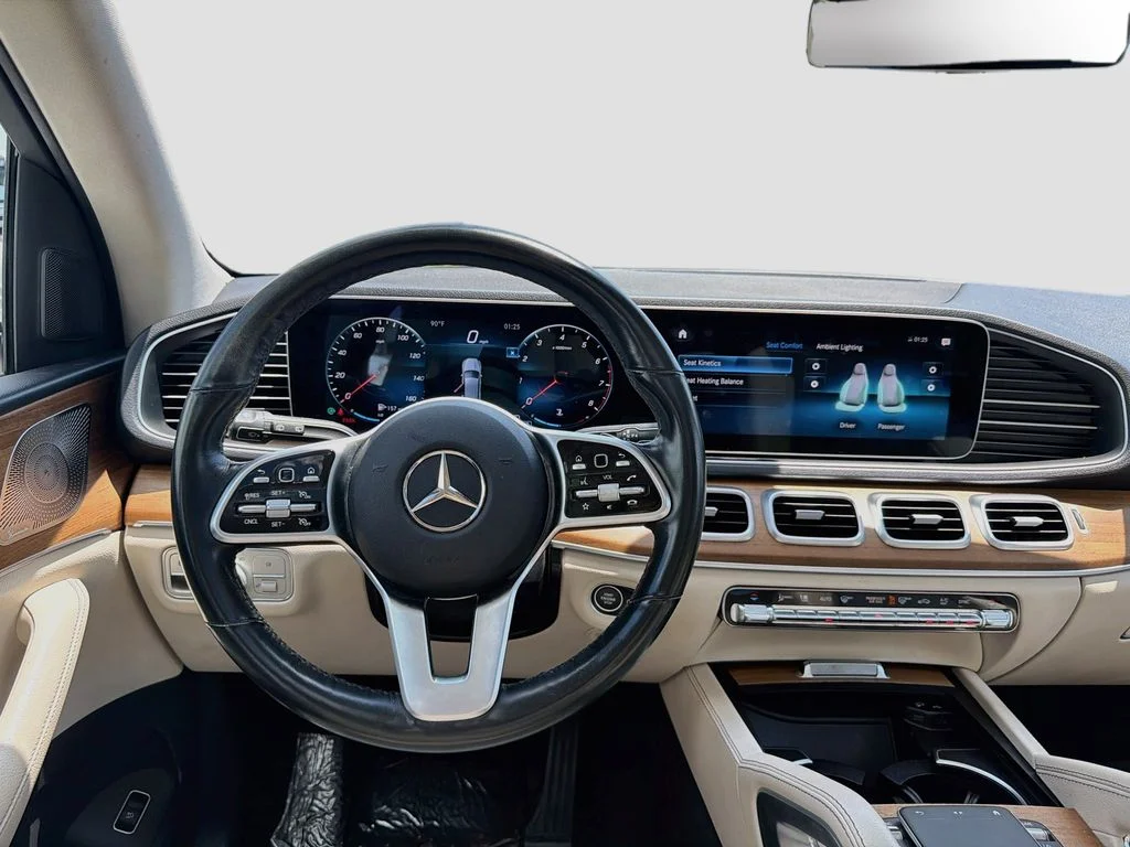 Used 2022 White Mercedes-Benz GLE 350 image 24