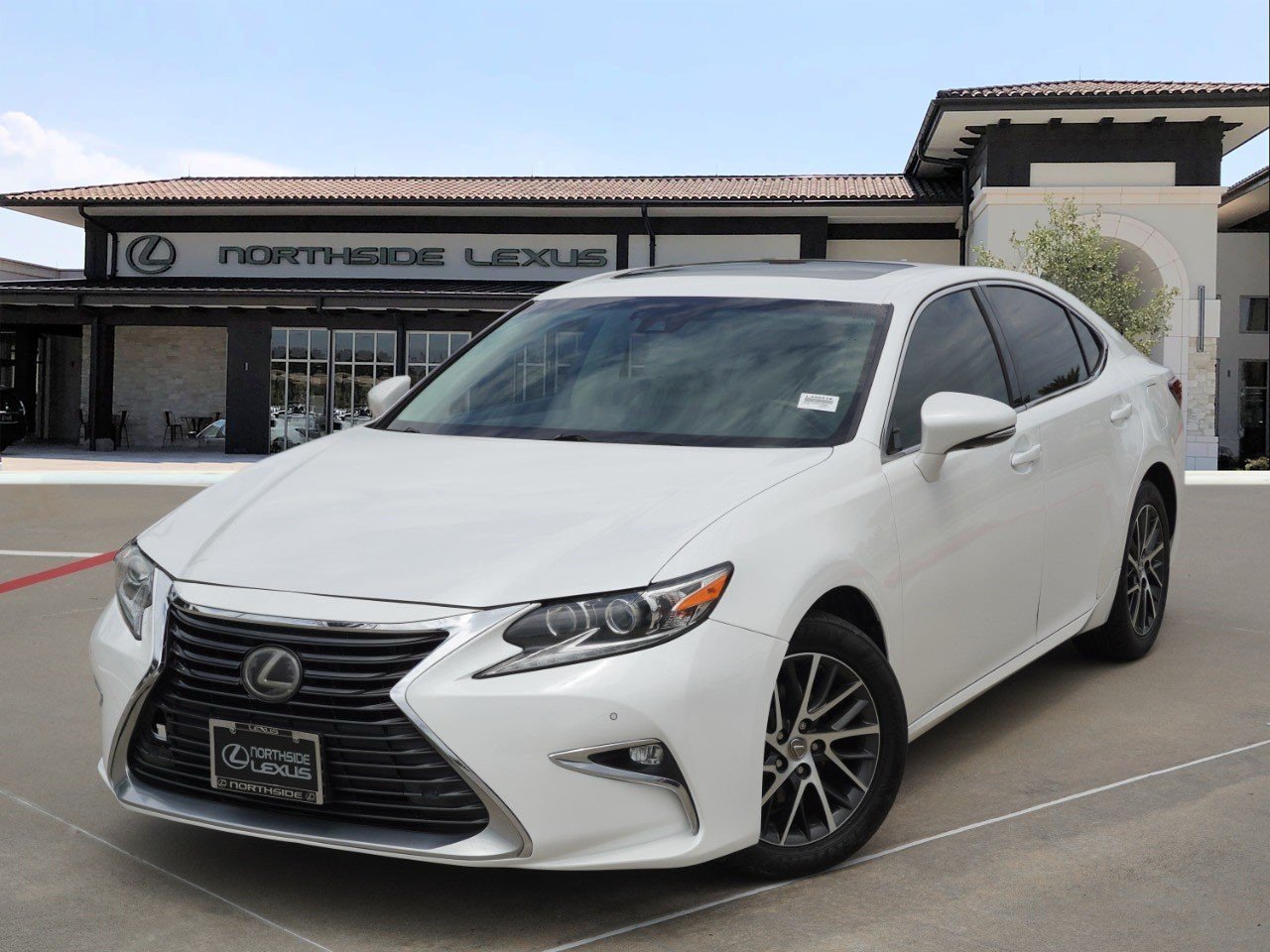 2017 Lexus ES 350 350's photo