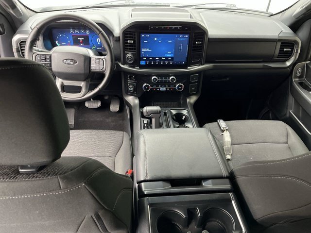 Used 2024 Oxford White Ford XLT image 4