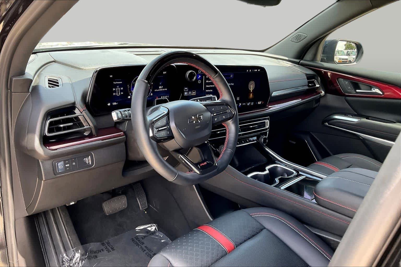 Used 2024 Mosaic Black Metallic Chevrolet FWD RS image 17