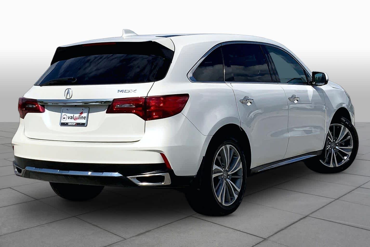 Used 2017 White Diamond Pearl Acura w/Technology Pkg image 13