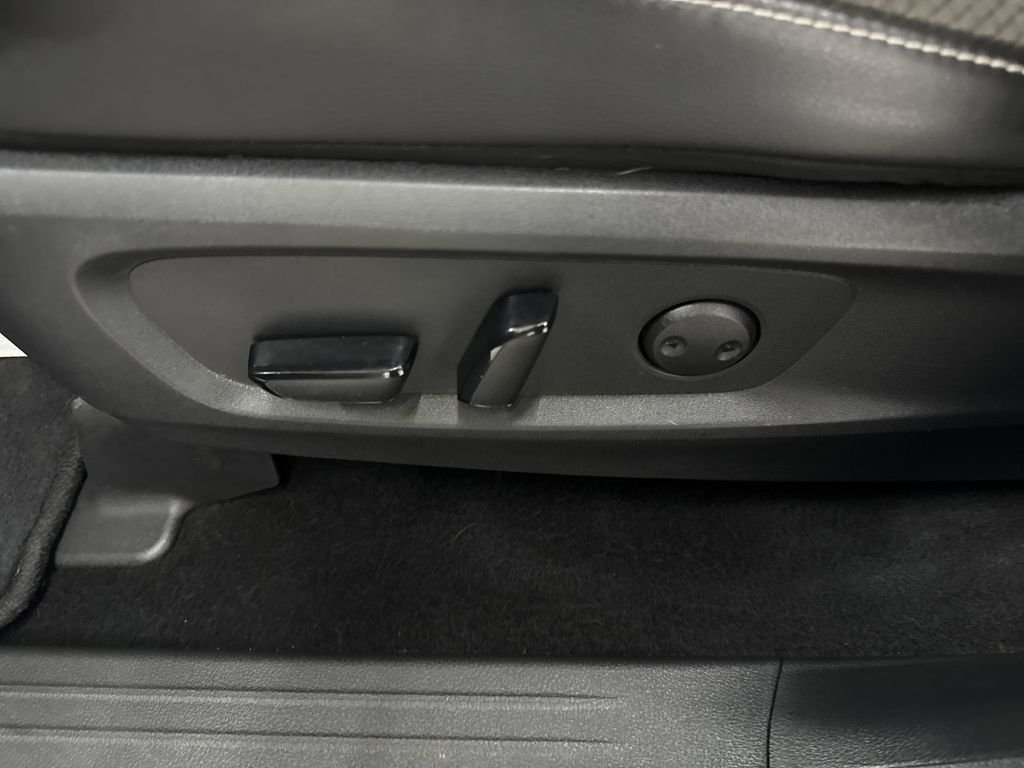 Certified Used 2024 Super Black Nissan SL image 13