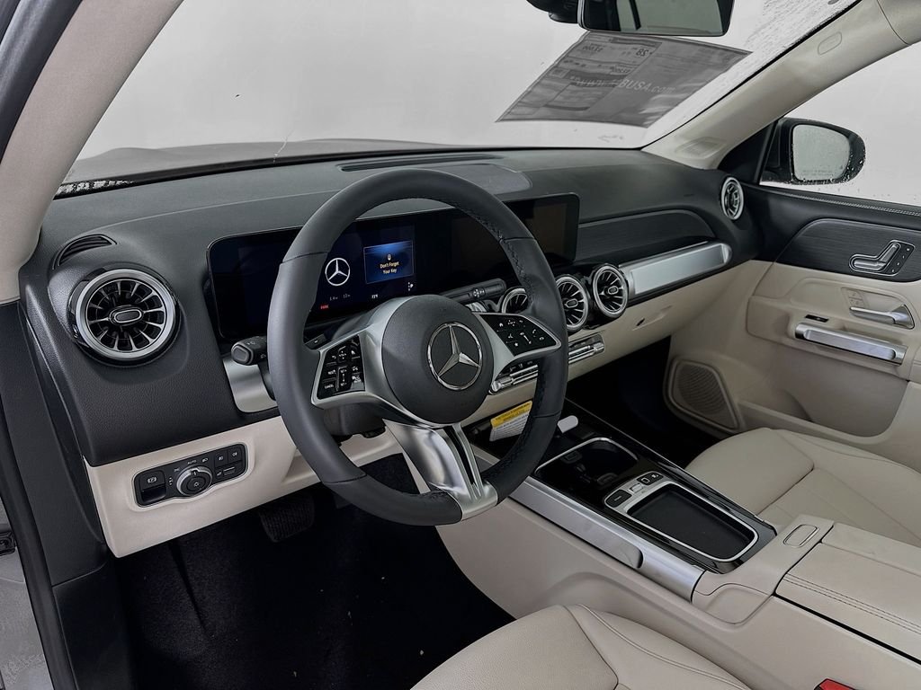 Used 2026  Mercedes-Benz GLB 250 image 9
