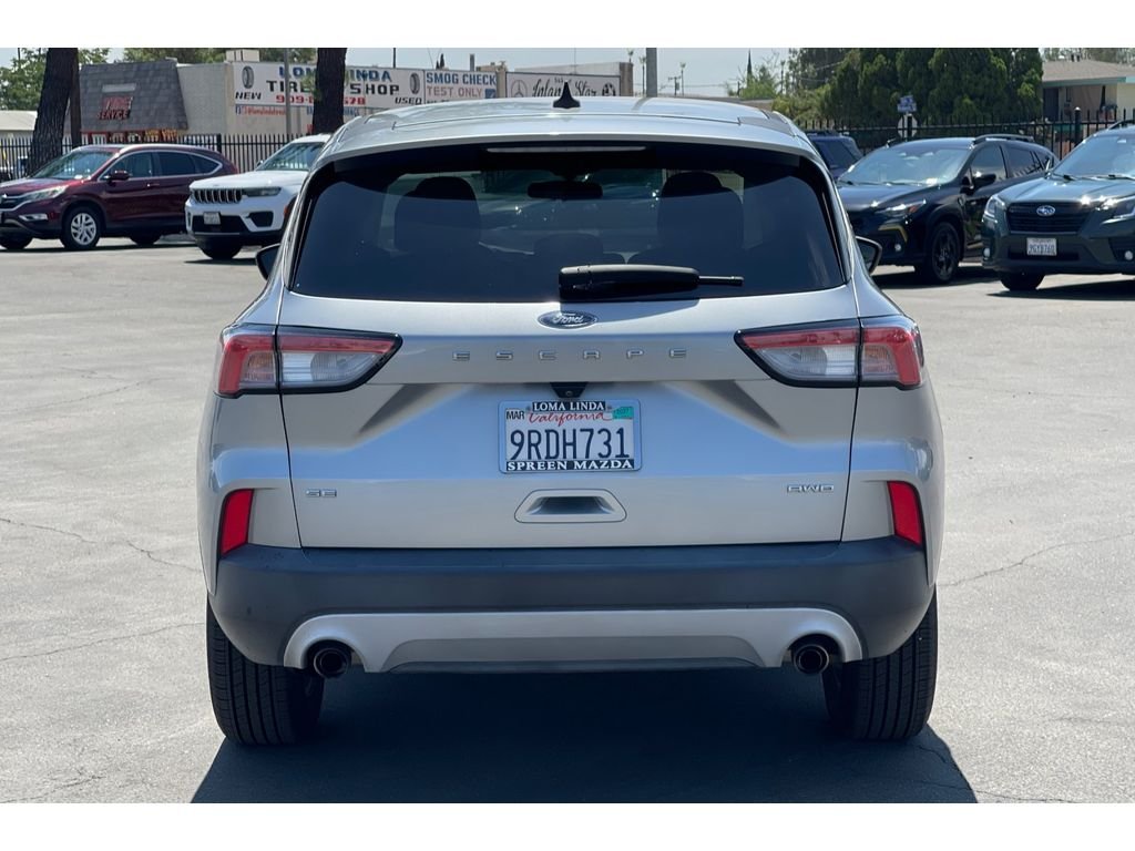 Used 2022 ICONIC SILVER Ford SE image 5