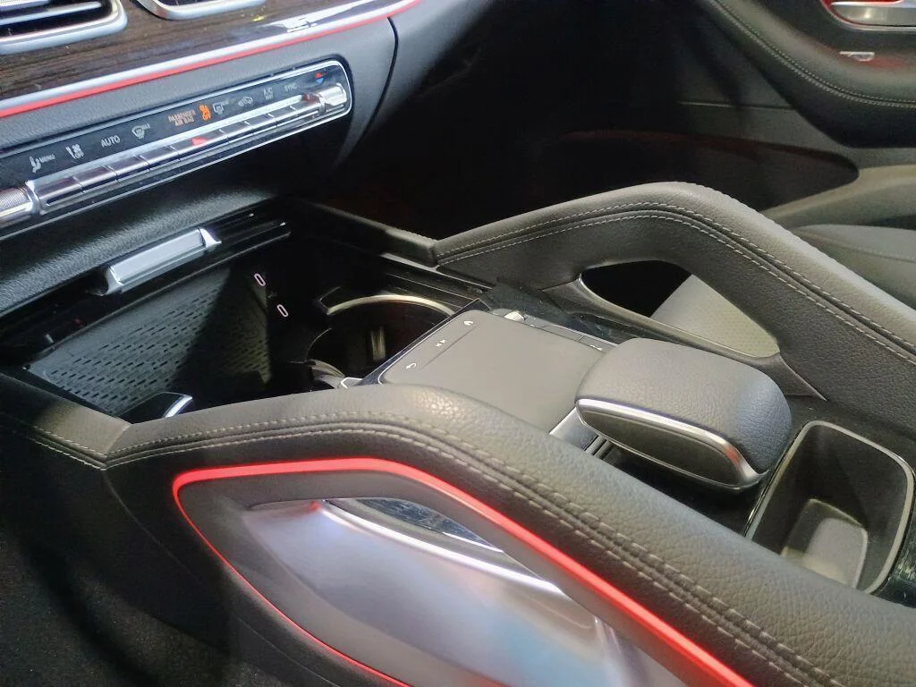 Used 2025 Black Mercedes-Benz GLE 350 image 16
