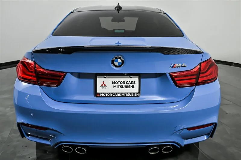 Used 2018 Yas Marina Blue Metallic BMW  image 8