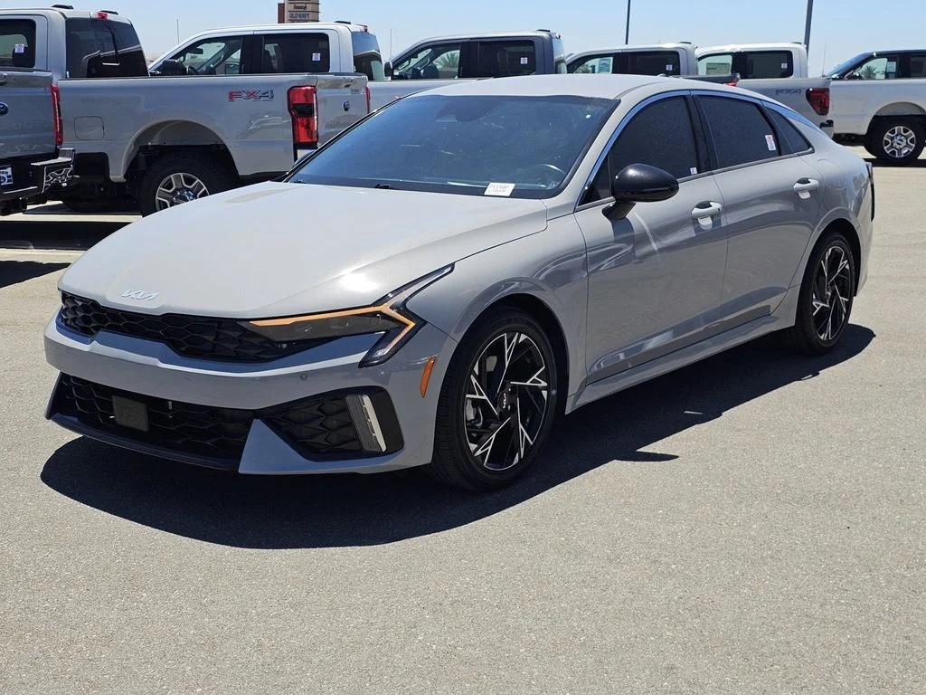 Used 2025 Wolf Gray Kia GT-Line image 4