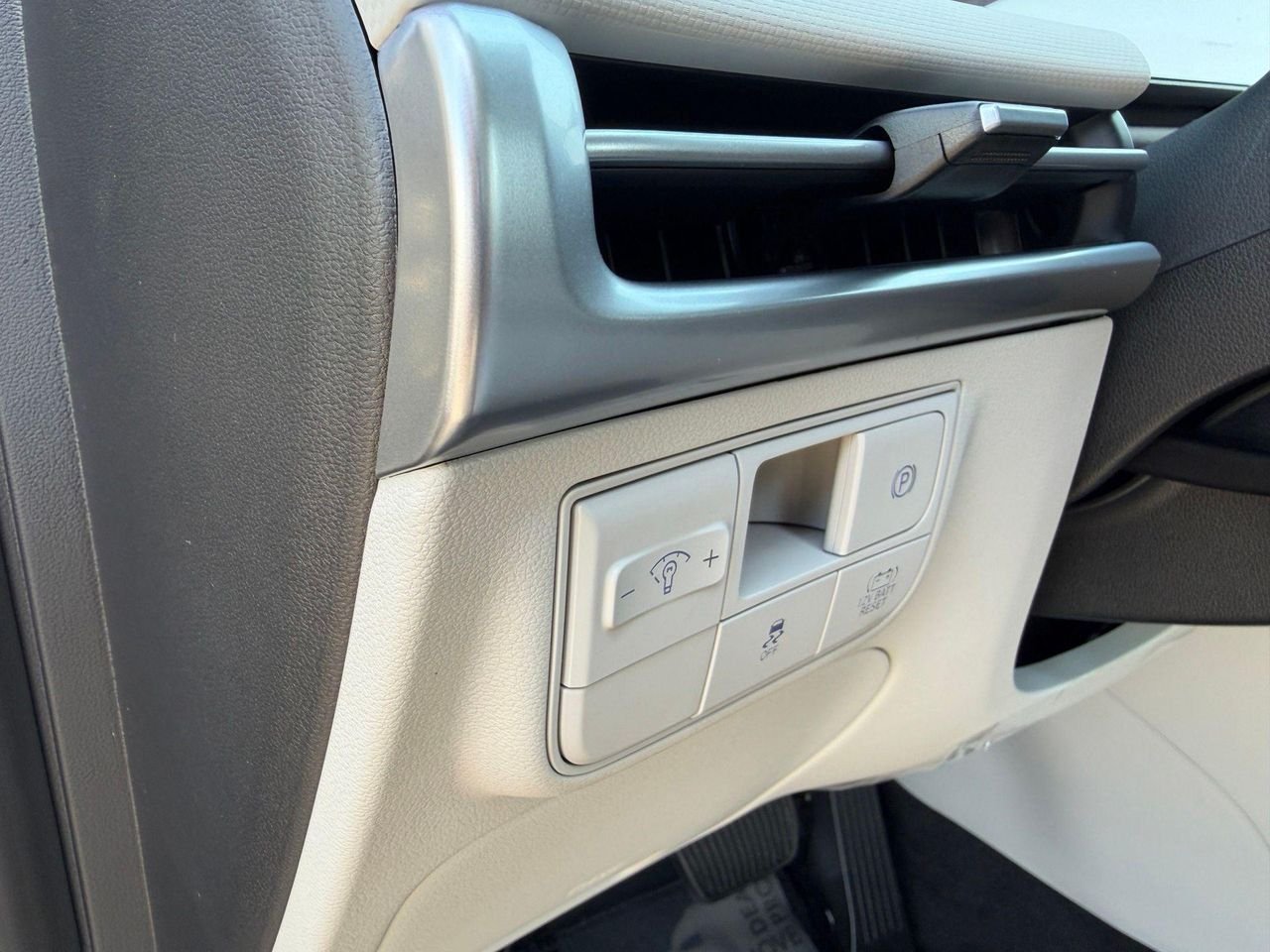 New 2026 Gray Hyundai Blue SE image 29