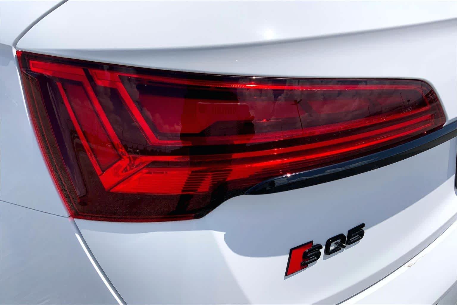 Used 2023 Ibis White Audi Premium Plus image 28