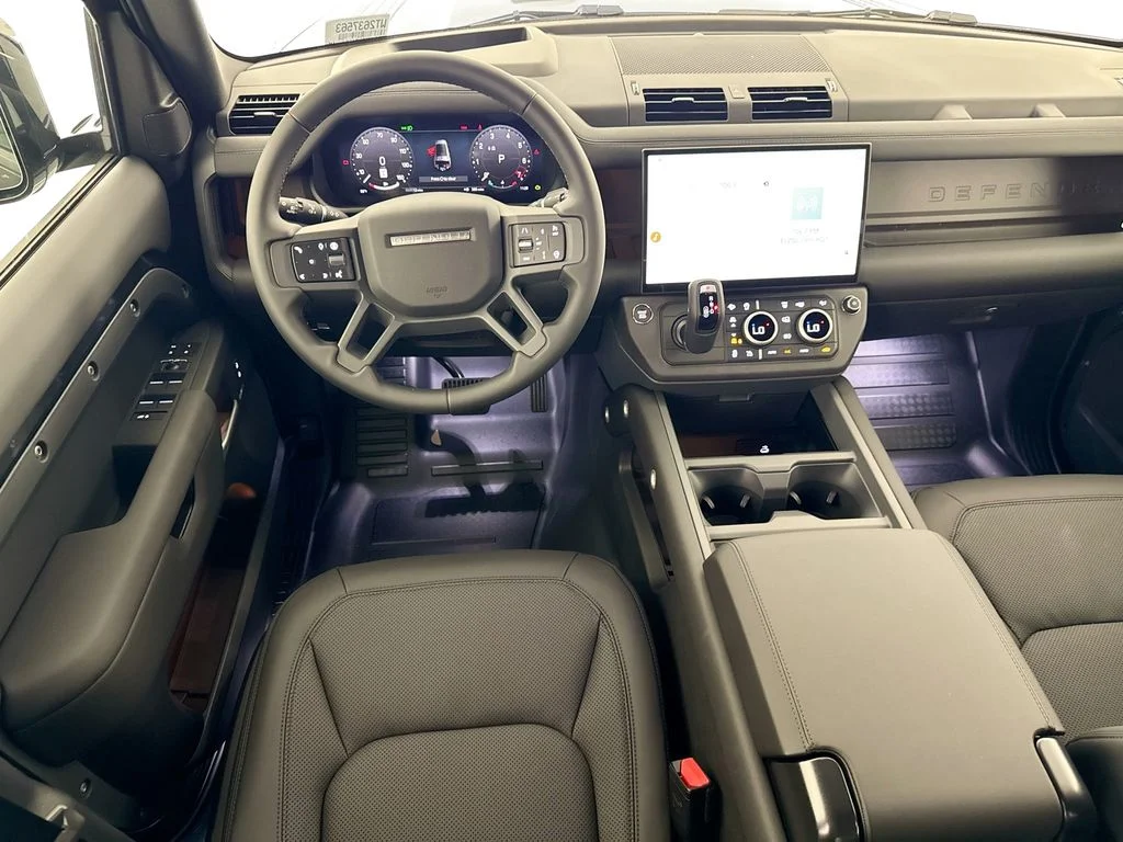 New 2026 Santorini Black Land Rover X-Dynamic SE image 23