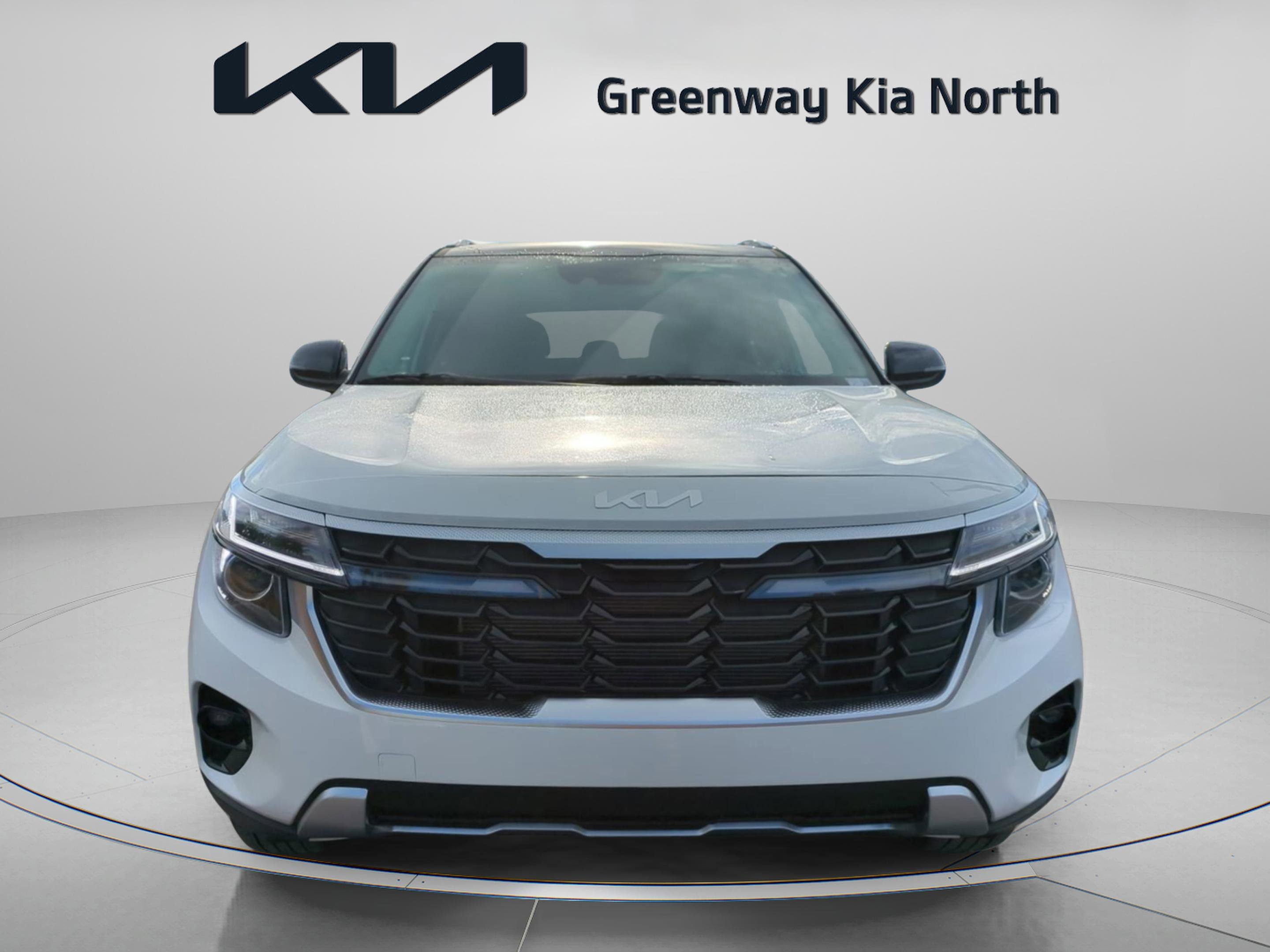 New 2026 Clear White / Black Roof Kia S image 3