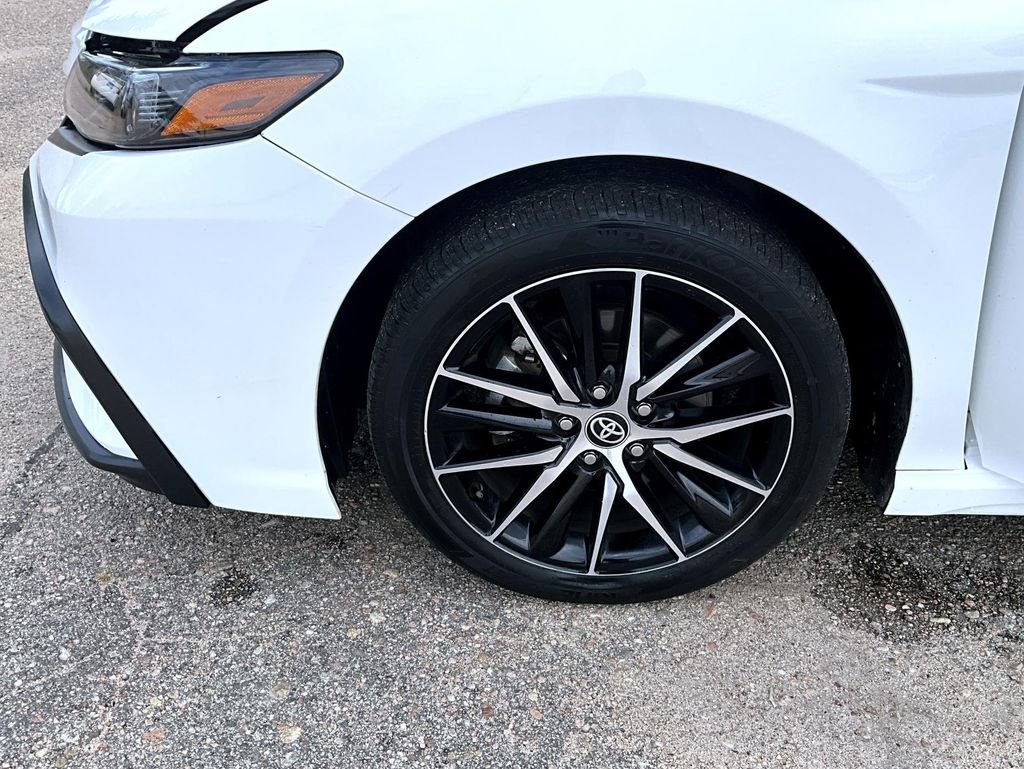 2024 Toyota Camry SE - Photo 23