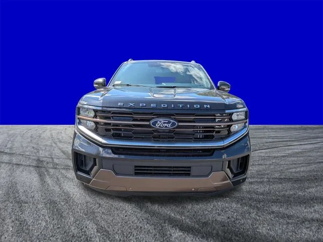 New 2027 Agate Black Metallic Ford MAX King Ranch® image 9