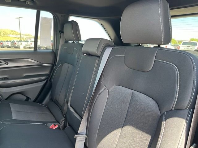 New 2026 Baltic Gray Metallic Clear-Coat Exterior Paint Jeep Laredo X image 18