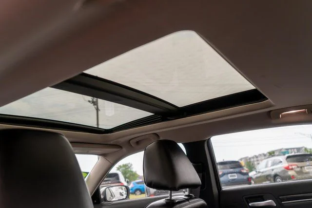 Used 2023 White Chrysler Touring image 13