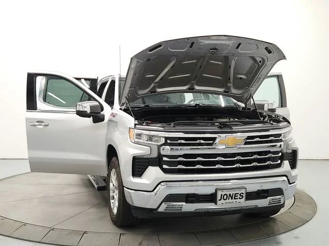 2022 Chevrolet Silverado 1500 LTZ - Photo 10