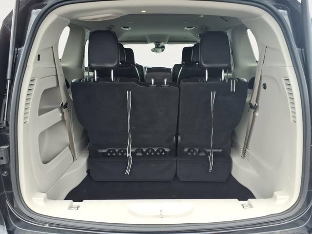 Used 2024 Black Chrysler Touring L image 23