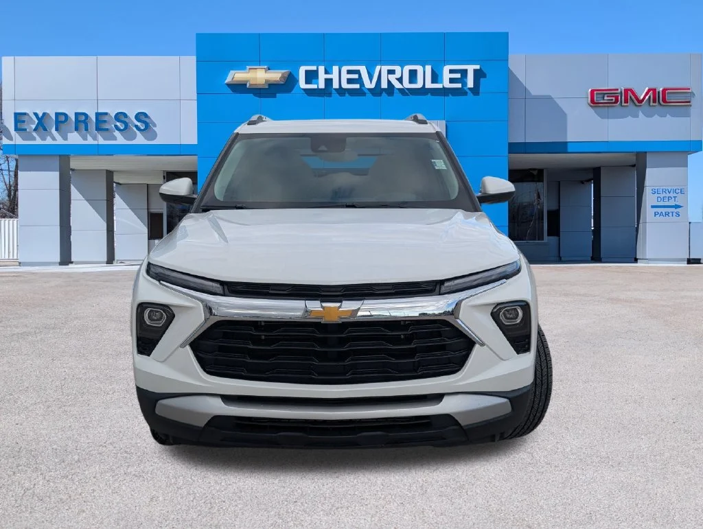 Used 2025 White Chevrolet LT image 8