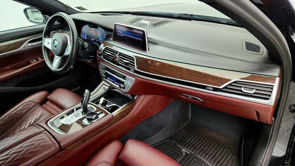 Used 2020 Black Sapphire Metallic BMW 745e xDrive iPerformance Plug-In Hybrid w/ M Sport & B&W Audio image 25