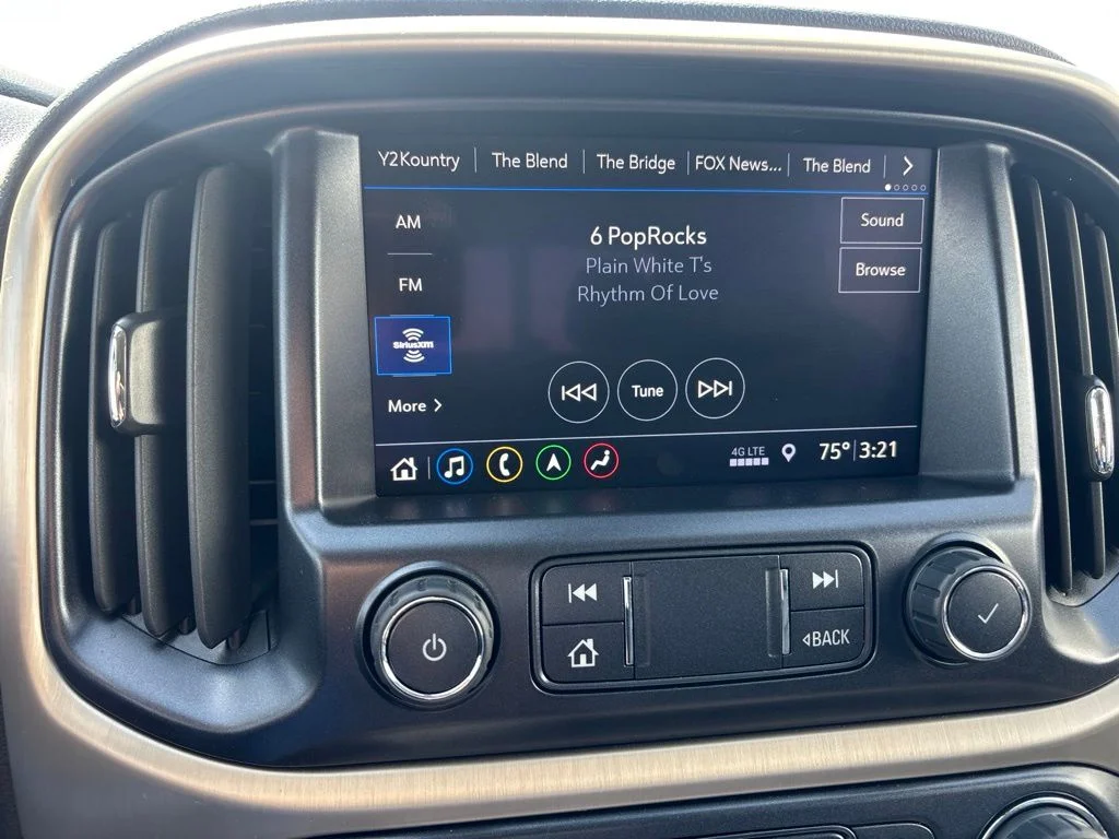 Used 2020 Blue GMC Denali image 24