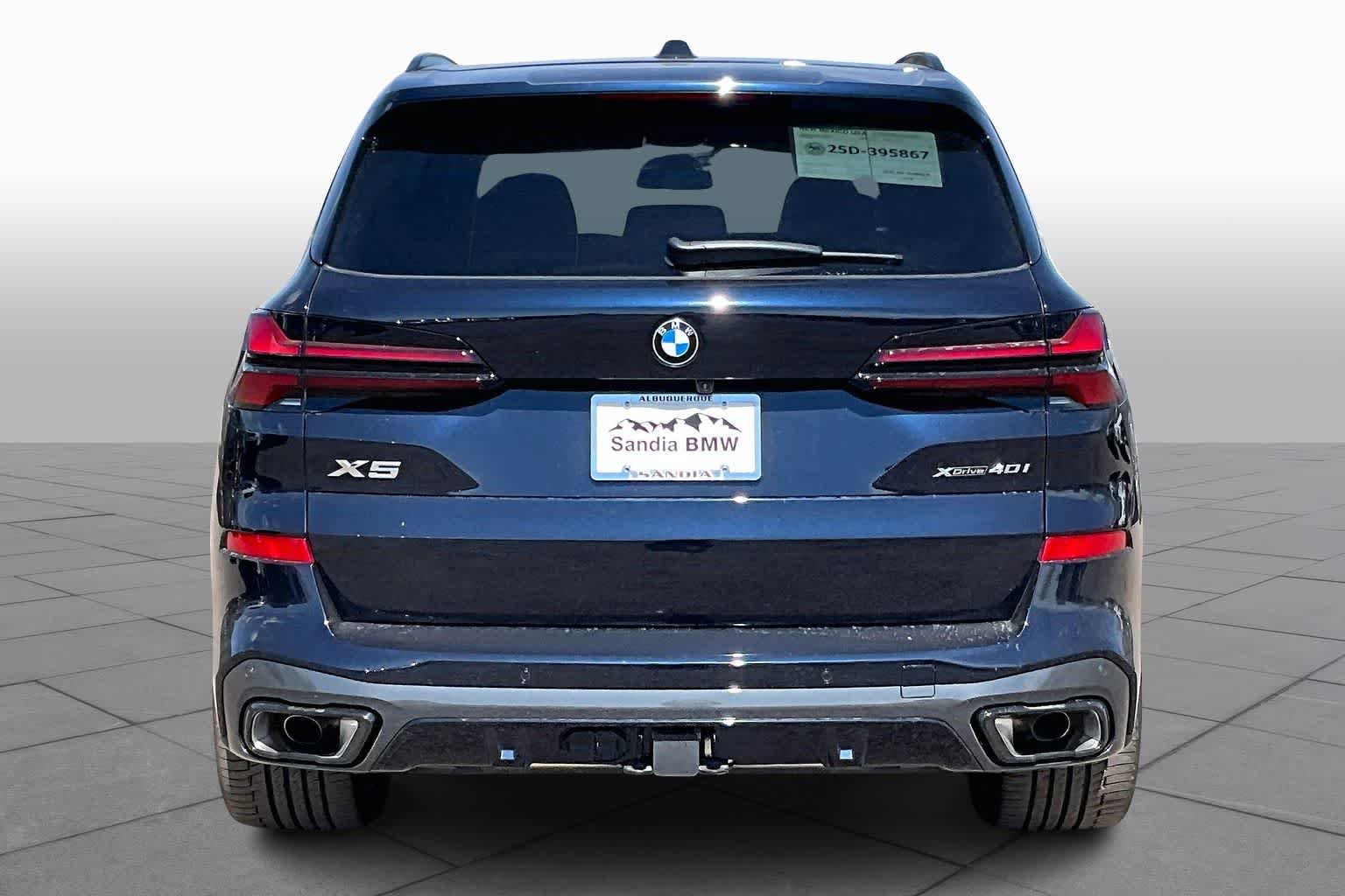 New 2026 Carbon Black Metallic BMW xDrive40i image 4