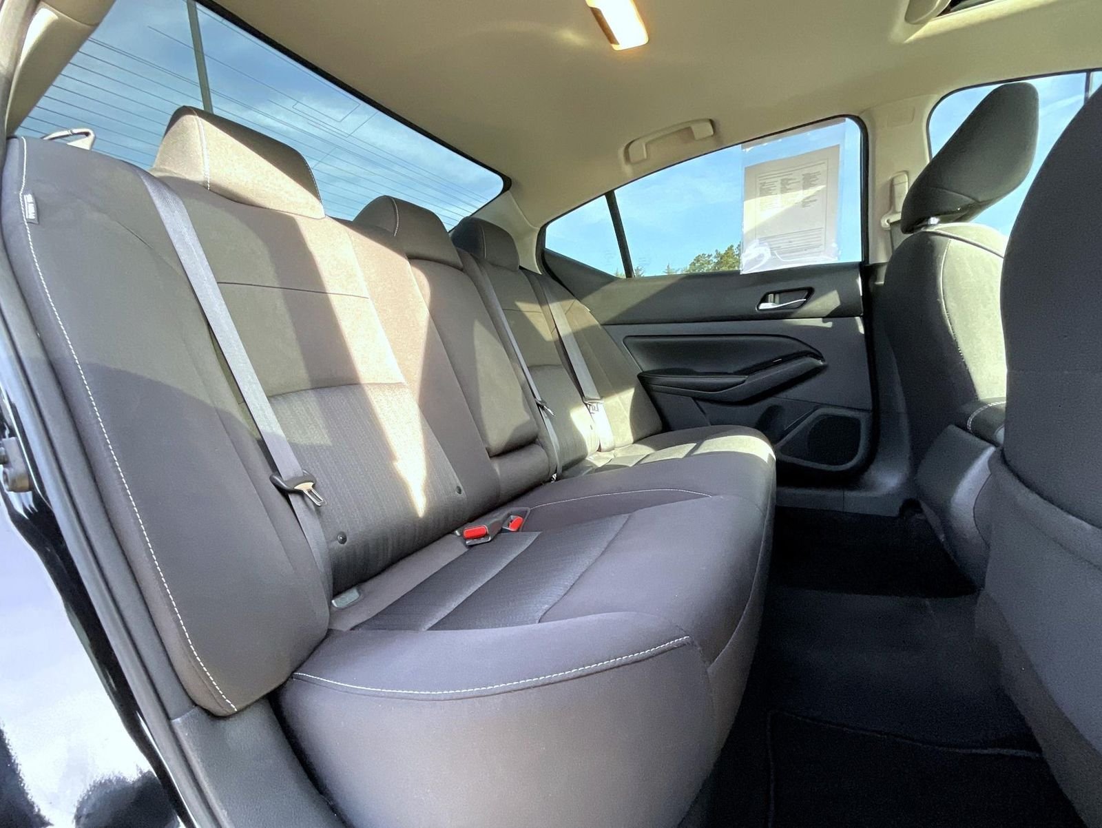 Used 2022 Black Nissan 2.5 SV image 20