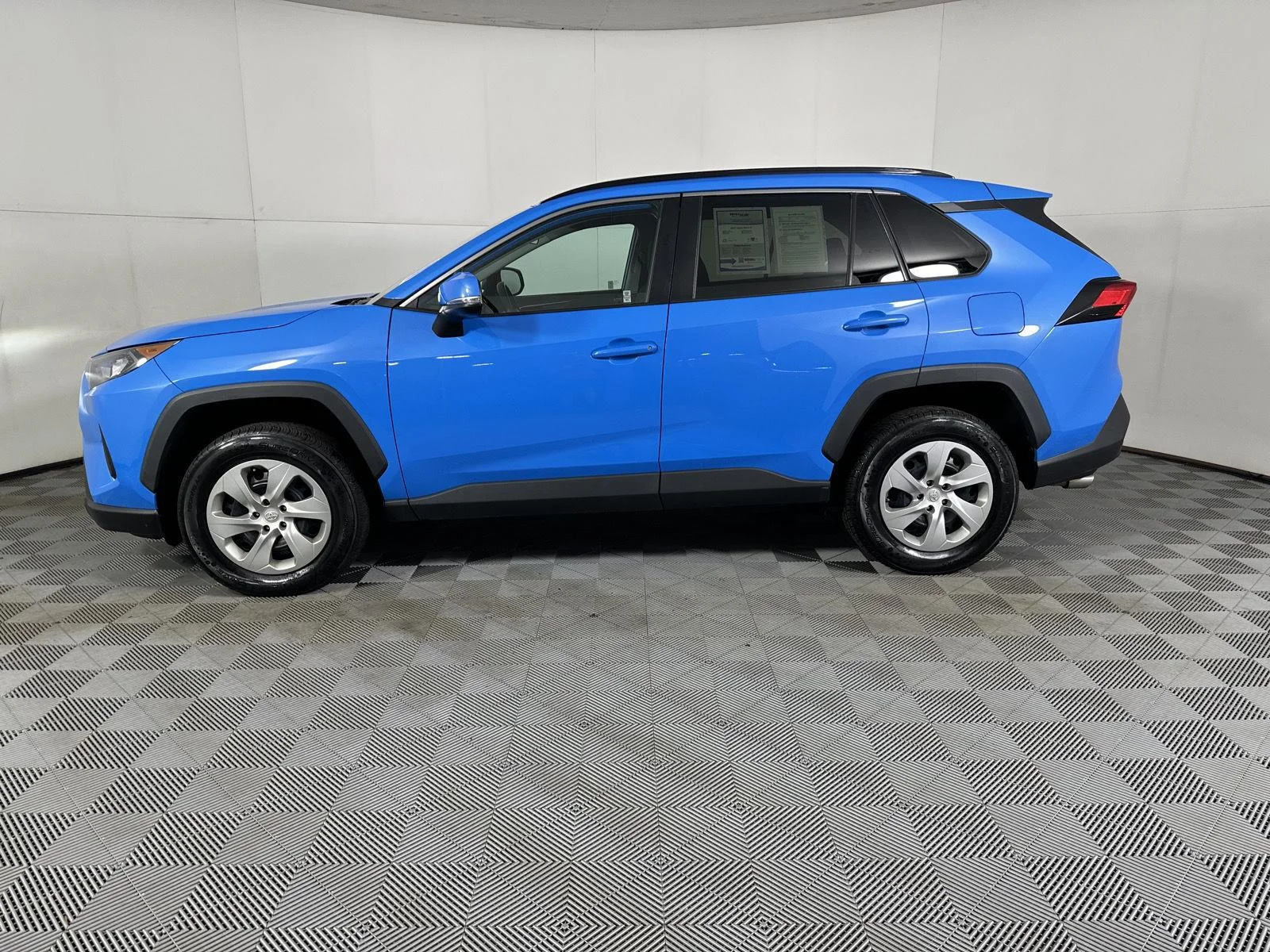 Used 2019 Blue Flame Toyota LE image 16