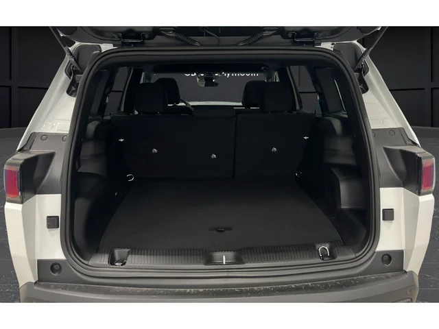 New 2026 Bright White Clear-Coat Exterior Paint Jeep Laredo image 26