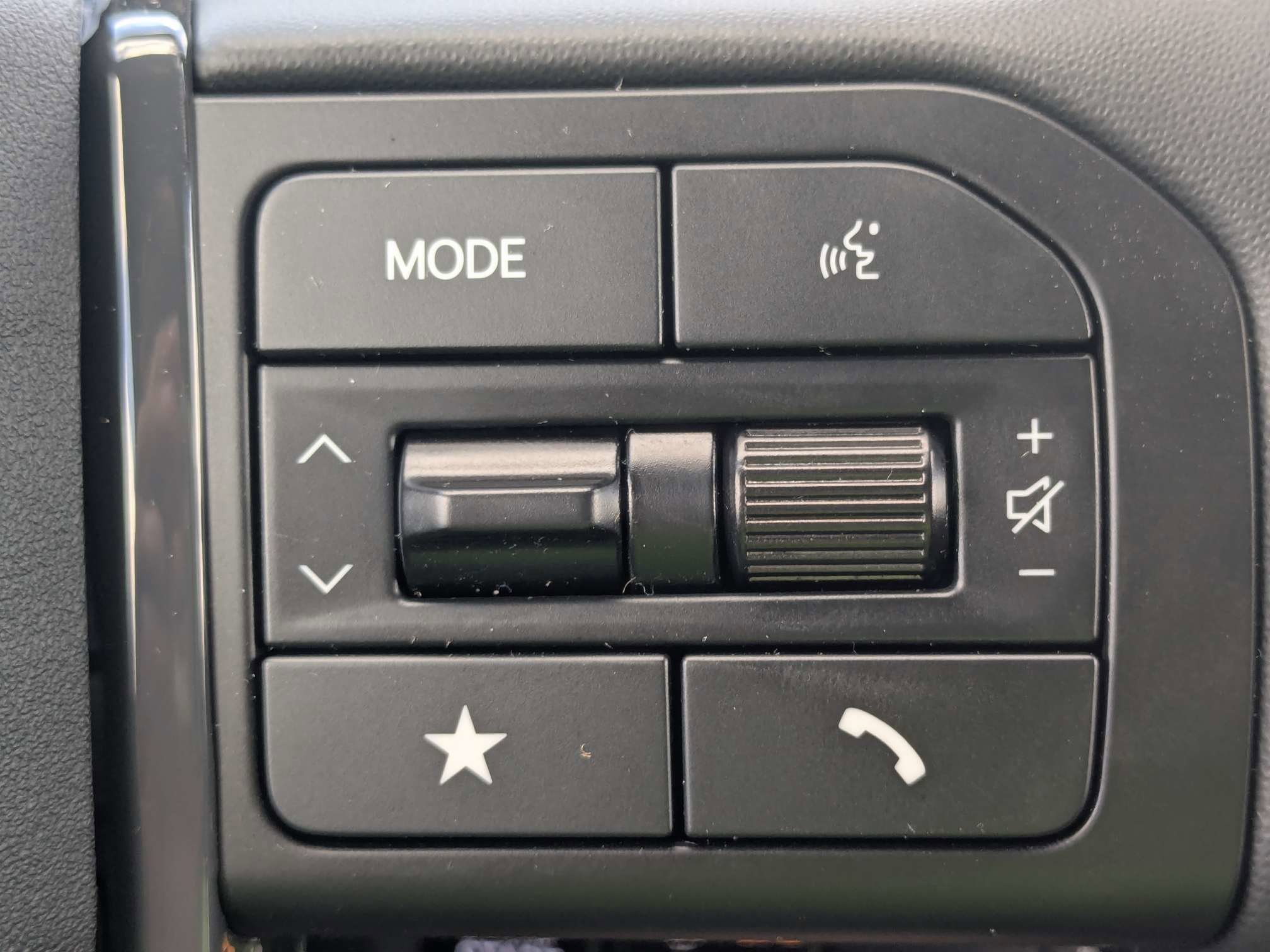 New 2027 Wolf Gray Kia X-LINE SX image 40
