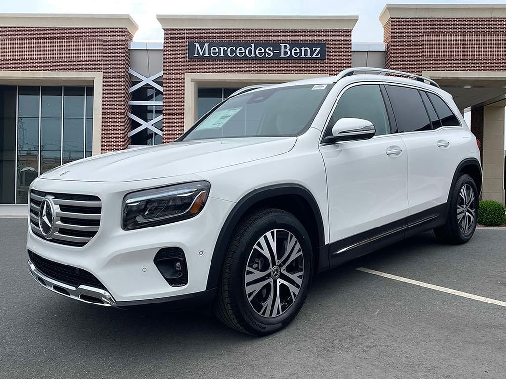 2025 Mercedes-Benz GLB GLB 250's photo