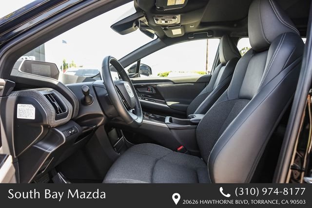 Used 2024  Toyota XLE image 17