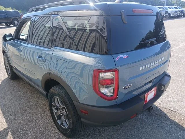 Used 2022 Blue Ford Badlands image 6