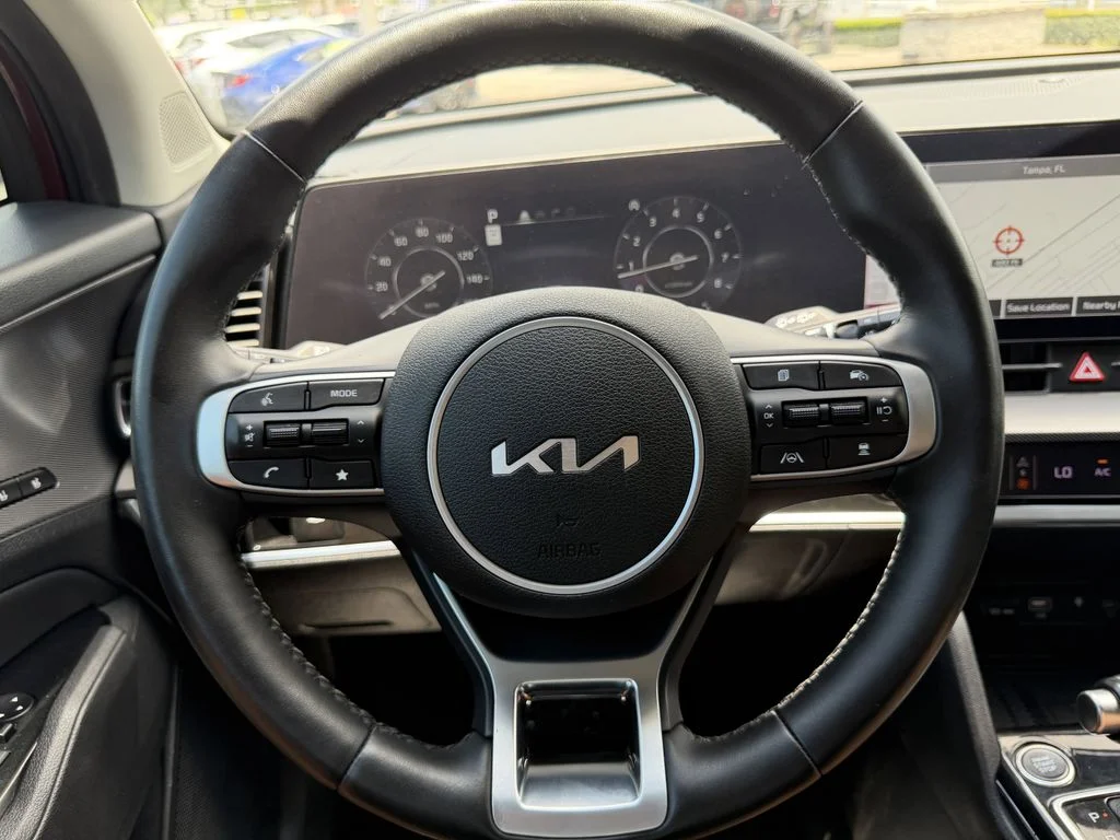 Used 2023 Red Kia SX-Prestige image 31