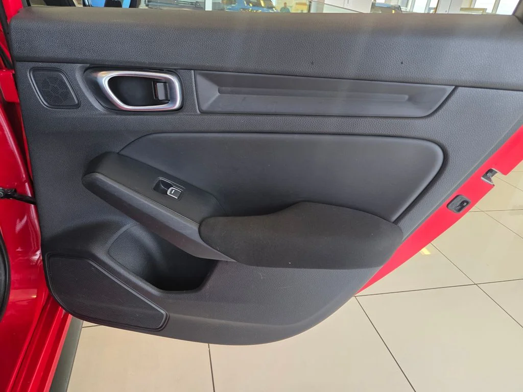 2025 Honda Civic Hatchback Sport - Photo 24