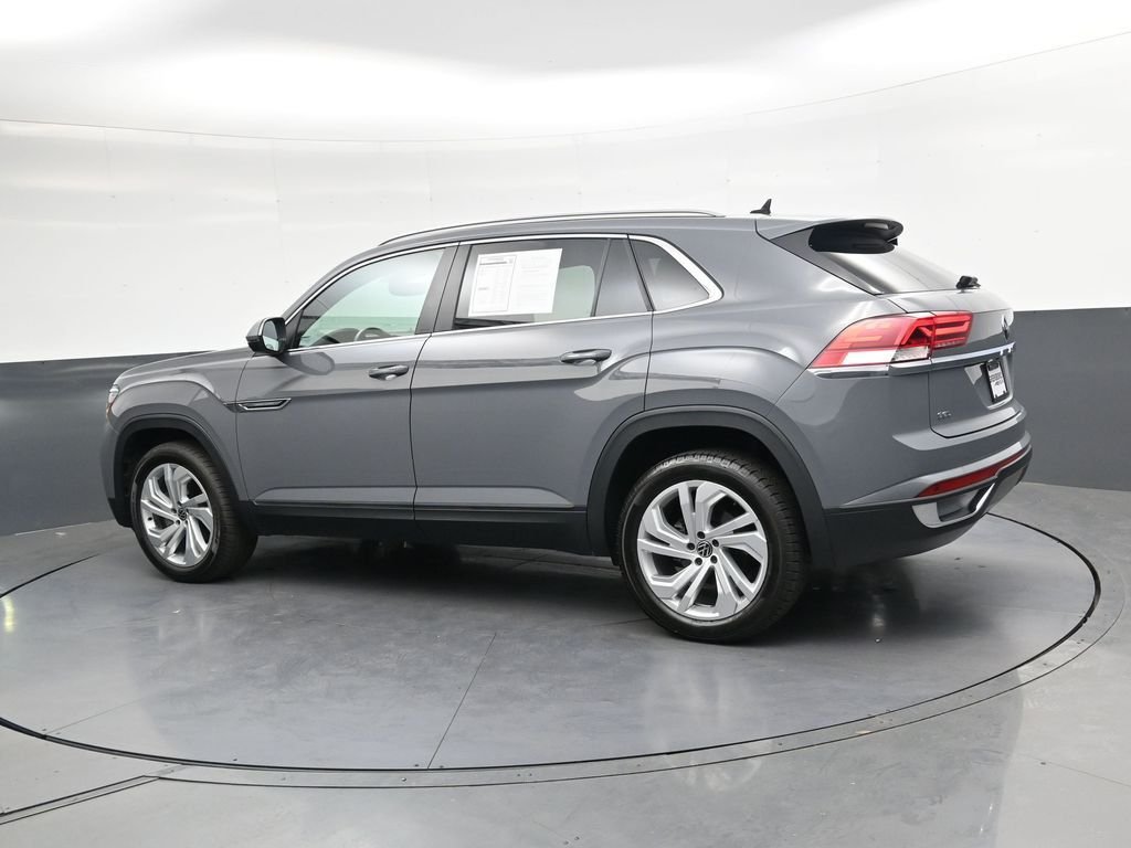 Used 2021  Volkswagen 2.0T SEL image 8