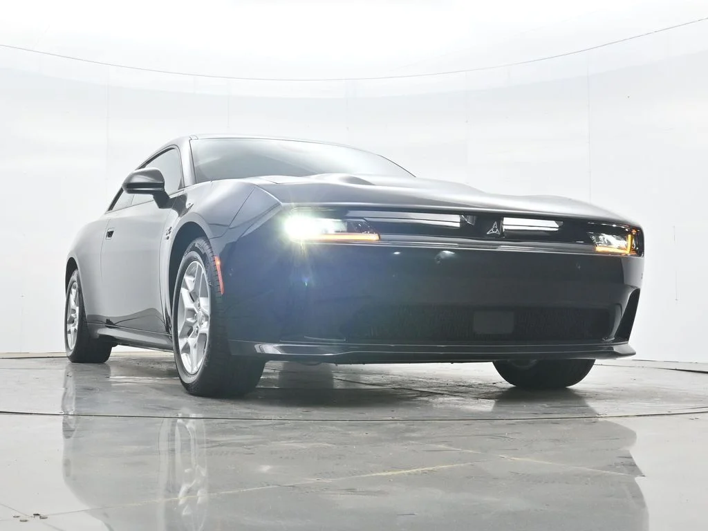New 2025 Diamond Black Crystal Pearlcoat Dodge R/T image 33