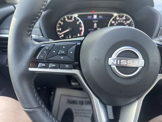 Used 2025 Black Nissan 2.5 SL image 16