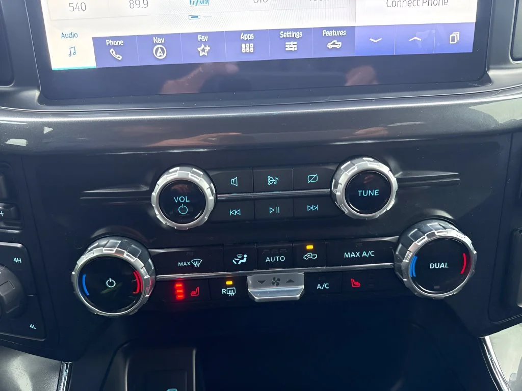 Used 2023 Silver Ford XLT image 15