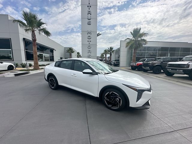2026 Kia K4 EX