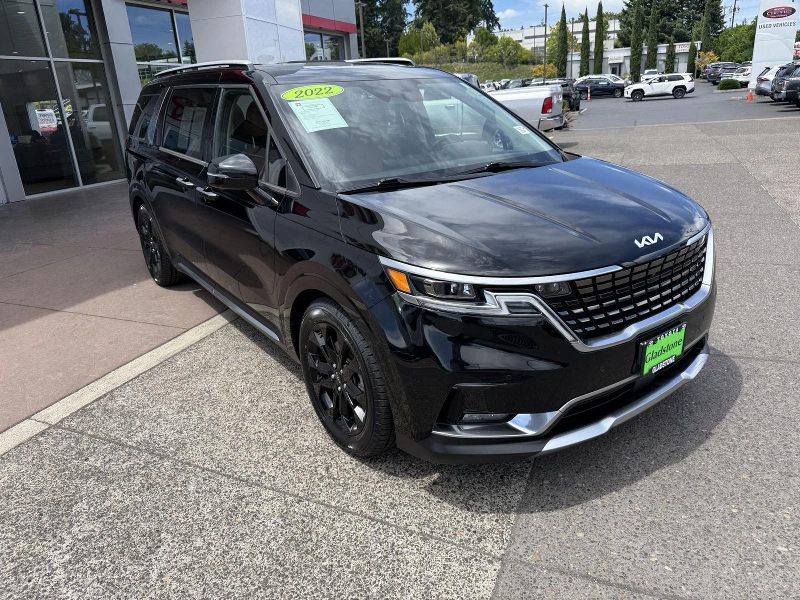 Used 2022 Aurora Black Kia SX Prestige image 8