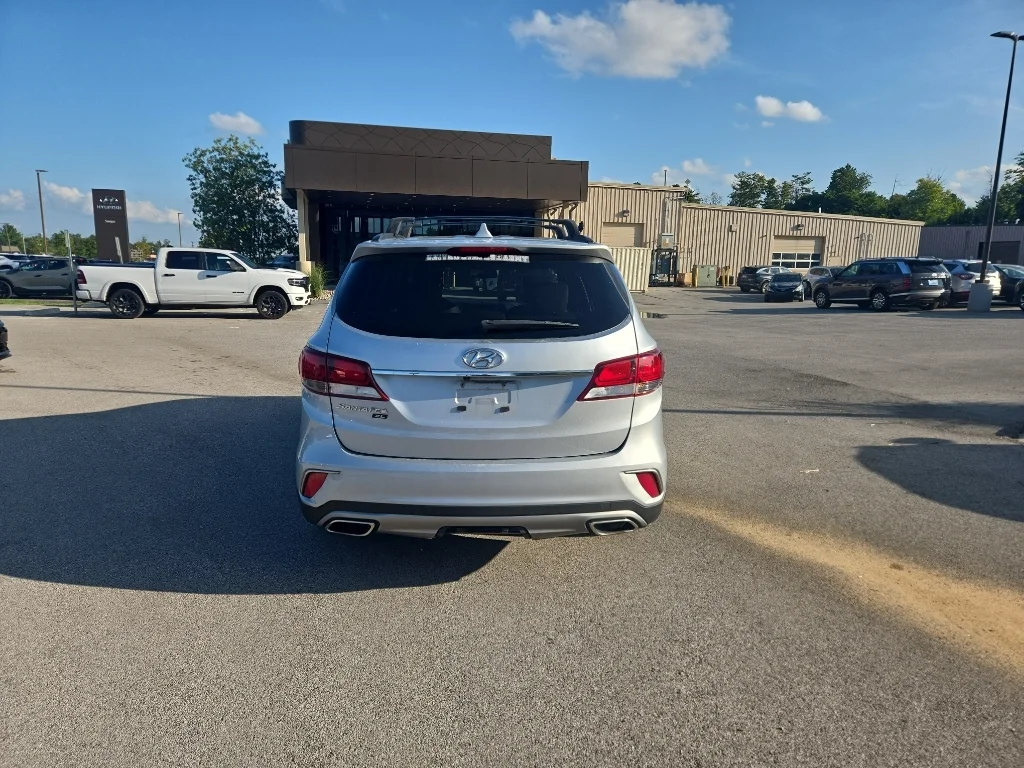 Used 2019 Circuit Silver Hyundai SE image 4