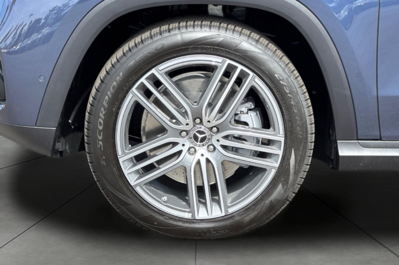 New 2026 Twilight Blue Metallic Mercedes-Benz GLS 450 image 3